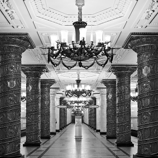 Illustration for article titled Russian Underground Stations Look Even More Stunning In Black and White